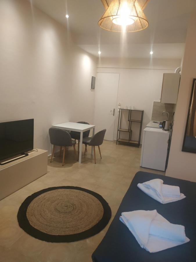 Elthimia'S Apartment Πόρος Εξωτερικό φωτογραφία