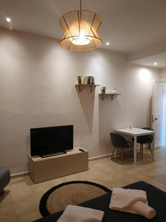 Elthimia'S Apartment Πόρος Εξωτερικό φωτογραφία